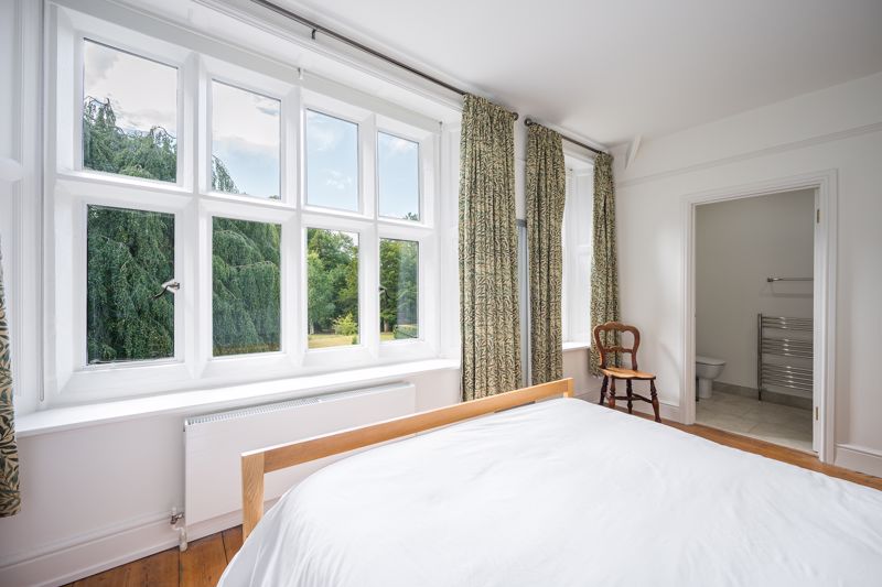 Bedroom- click for photo gallery